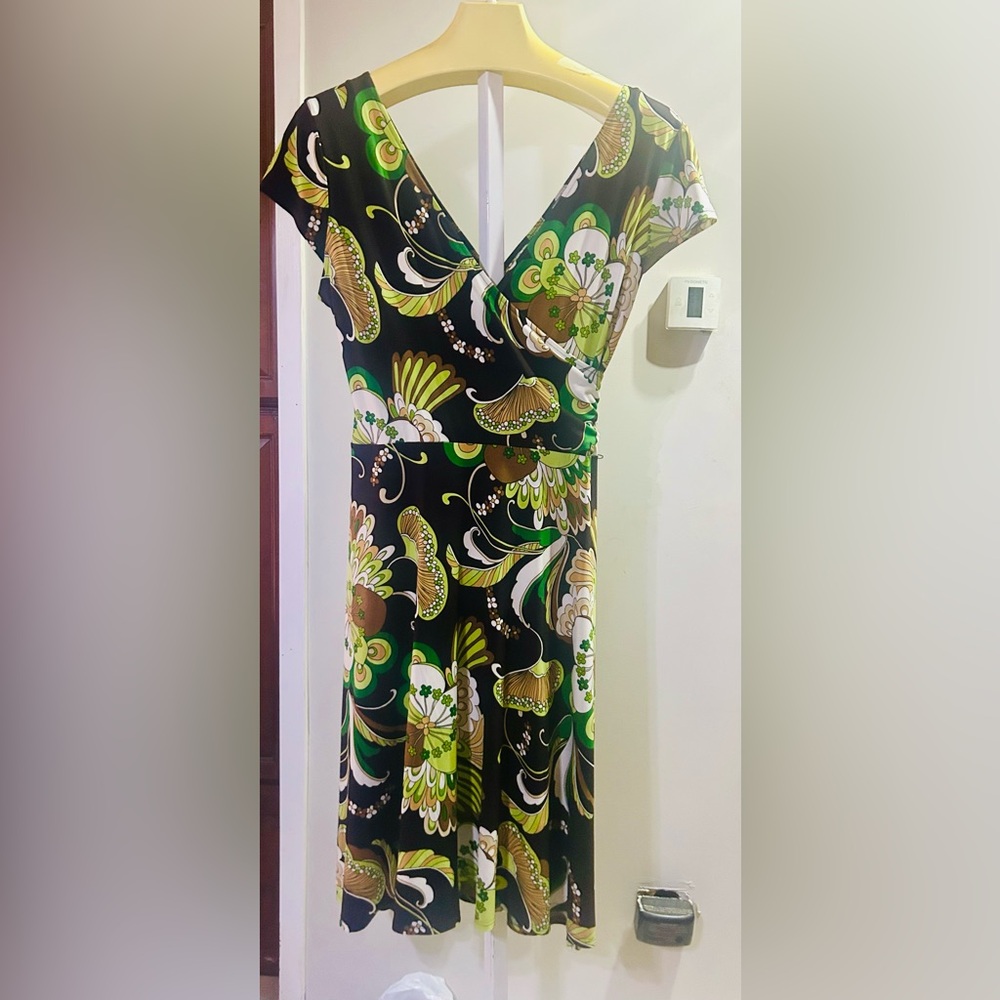 Courtenay Floral Dress - Green and Black (Las)